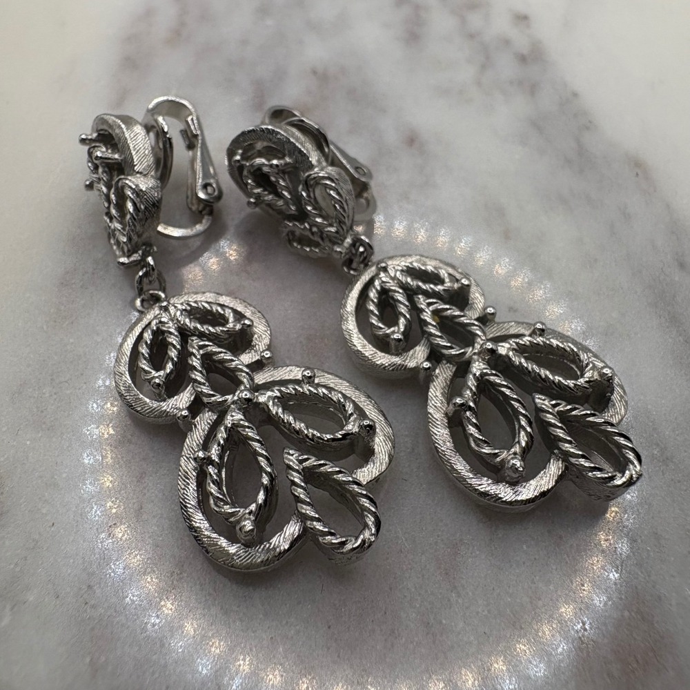 Vintage 1960'S Crown Trifari Silver Filigree Dangle Earrings Excellent Condition